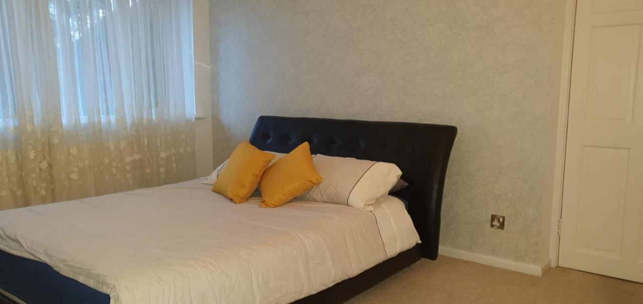 2 Bed Semi-Detached House Villa Poole Dış mekan fotoğraf